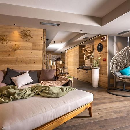 Cesa Edelweiss Living & Spa 坎皮泰洛迪法萨 外观 照片