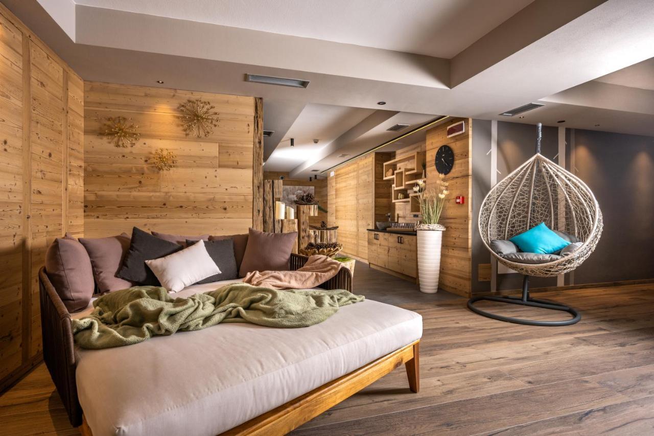 Cesa Edelweiss Living & Spa 坎皮泰洛迪法萨 外观 照片