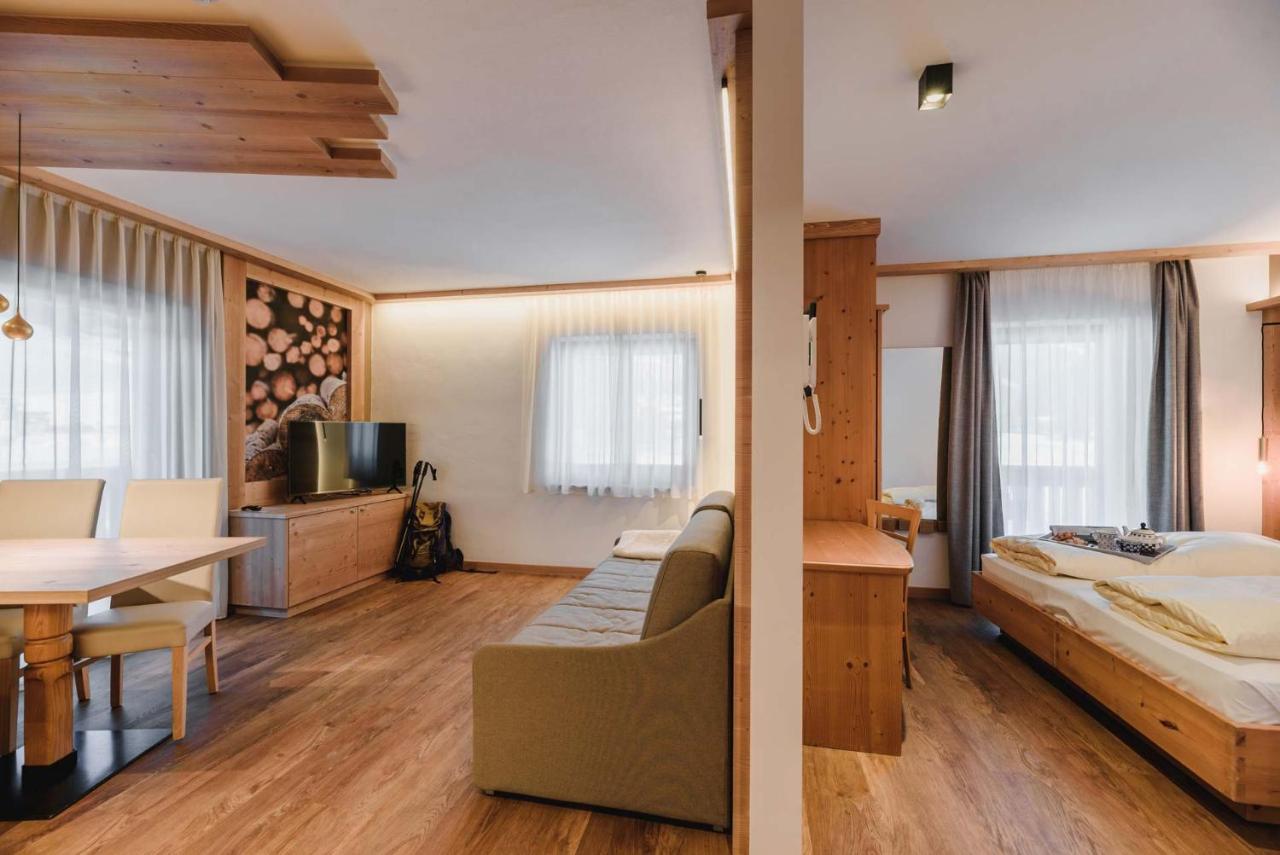 Cesa Edelweiss Living & Spa 坎皮泰洛迪法萨 外观 照片