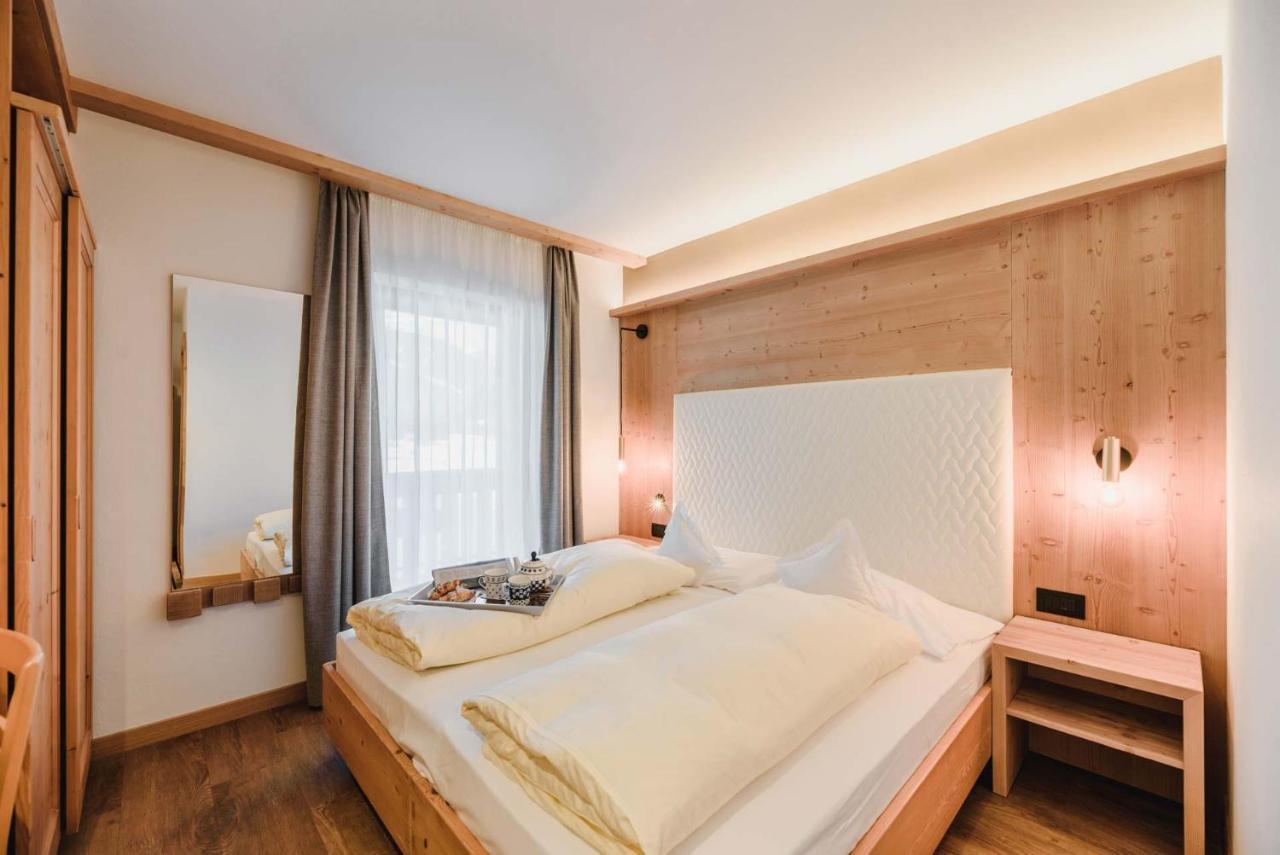 Cesa Edelweiss Living & Spa 坎皮泰洛迪法萨 外观 照片